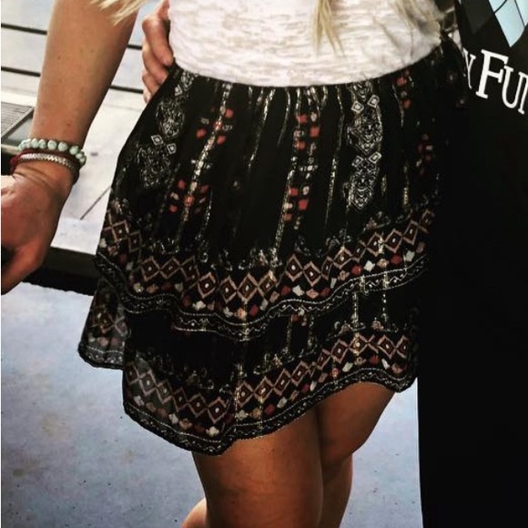 Joie Tiered Metallic Mini Skirt - Picture 3 of 4